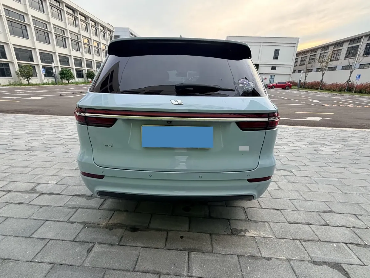 2020 Li ONE Range Extended 131HP REEV 40.5KWH,autocango,china used car exporter,china ev exporter,chinese used car exporter,chinese used ev exporter