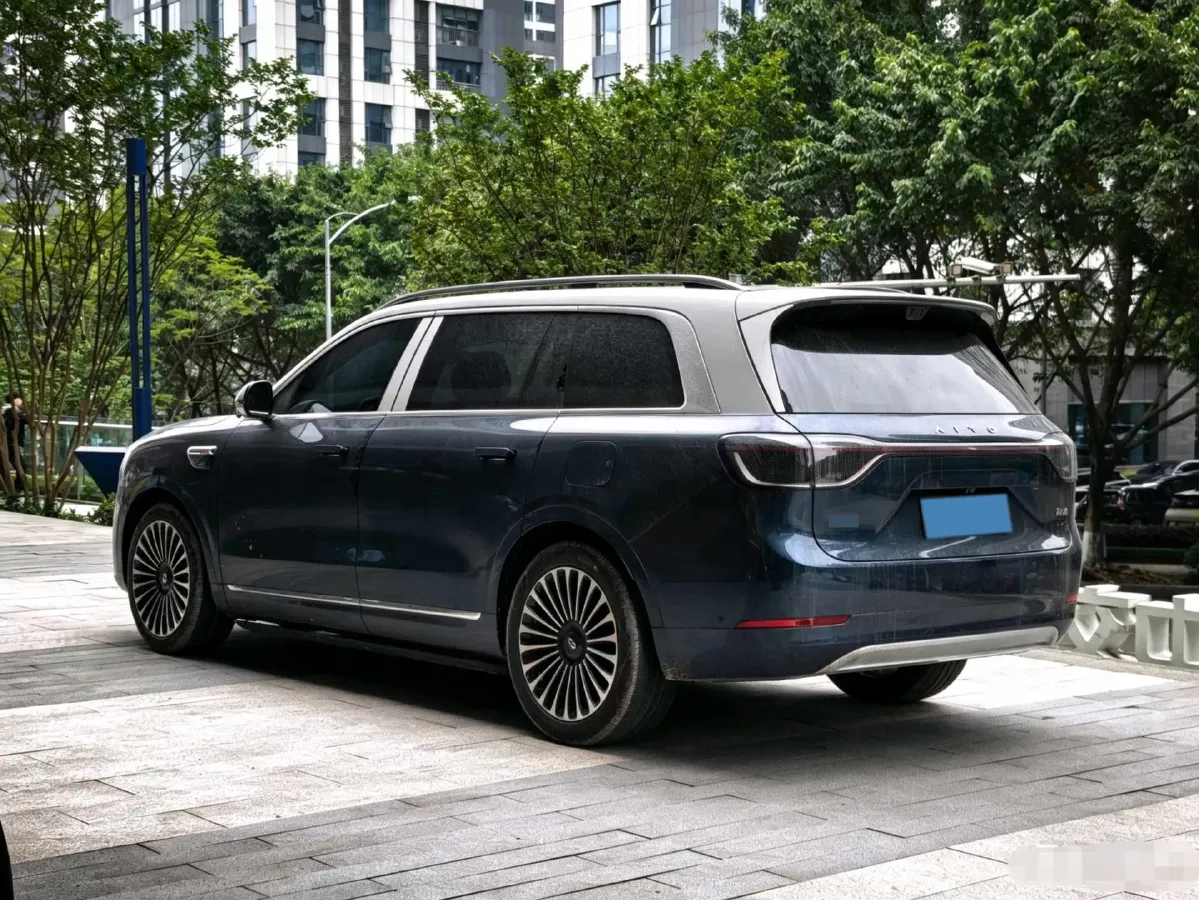 2025 AITO AITO M9 REEV 160HP REEV 52KWH,autocango,china used car exporter,china ev exporter,chinese used car exporter,chinese used ev exporter