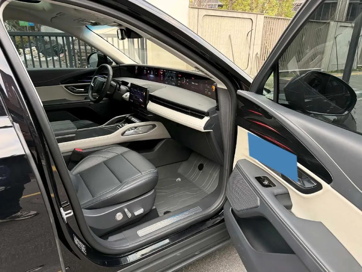 2023 Lincoln Nautilus 2.0T 261HP L4 8AT,autocango,china used car exporter,china ev exporter,chinese used car exporter,chinese used ev exporter