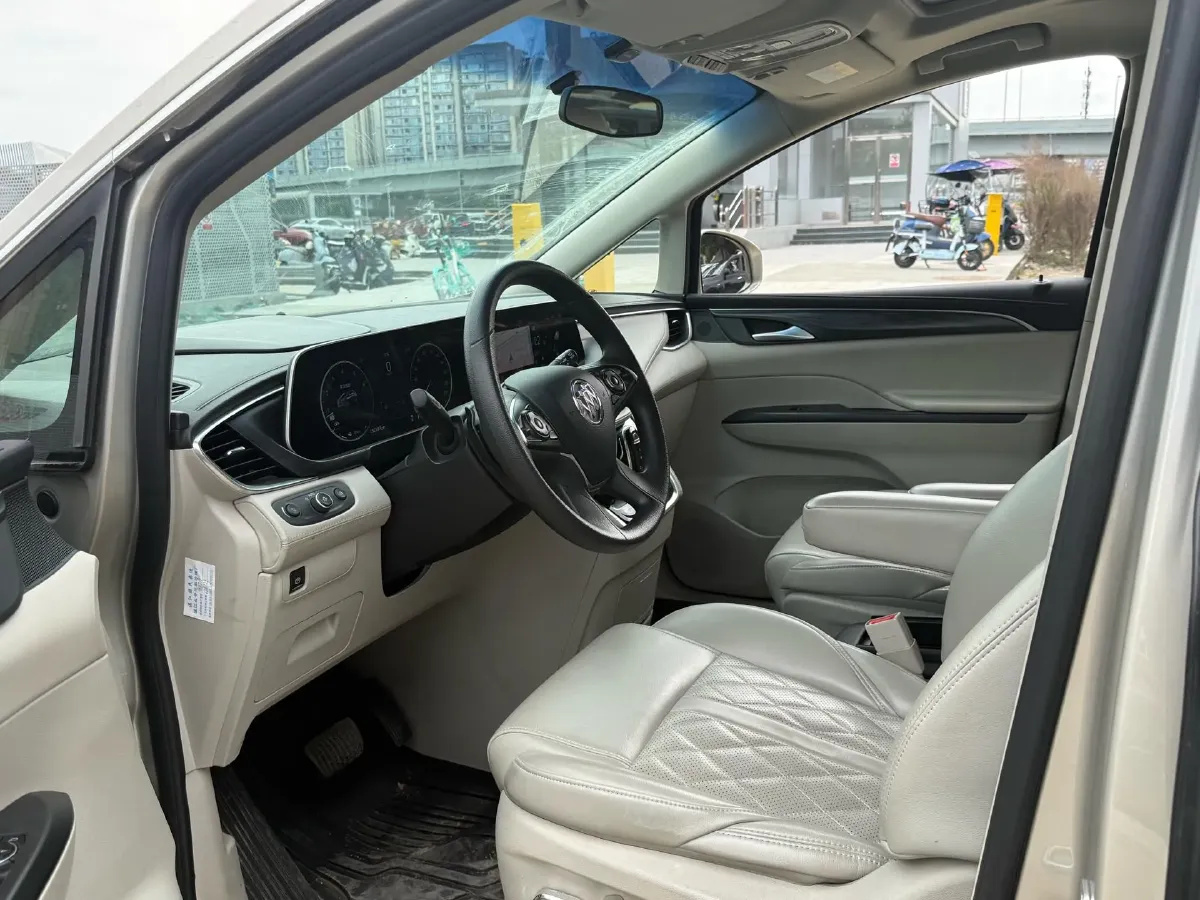 2022 Buick GL8 2.0T 237HP L4 9AT,autocango,china used car exporter,china ev exporter,chinese used car exporter,chinese used ev exporter