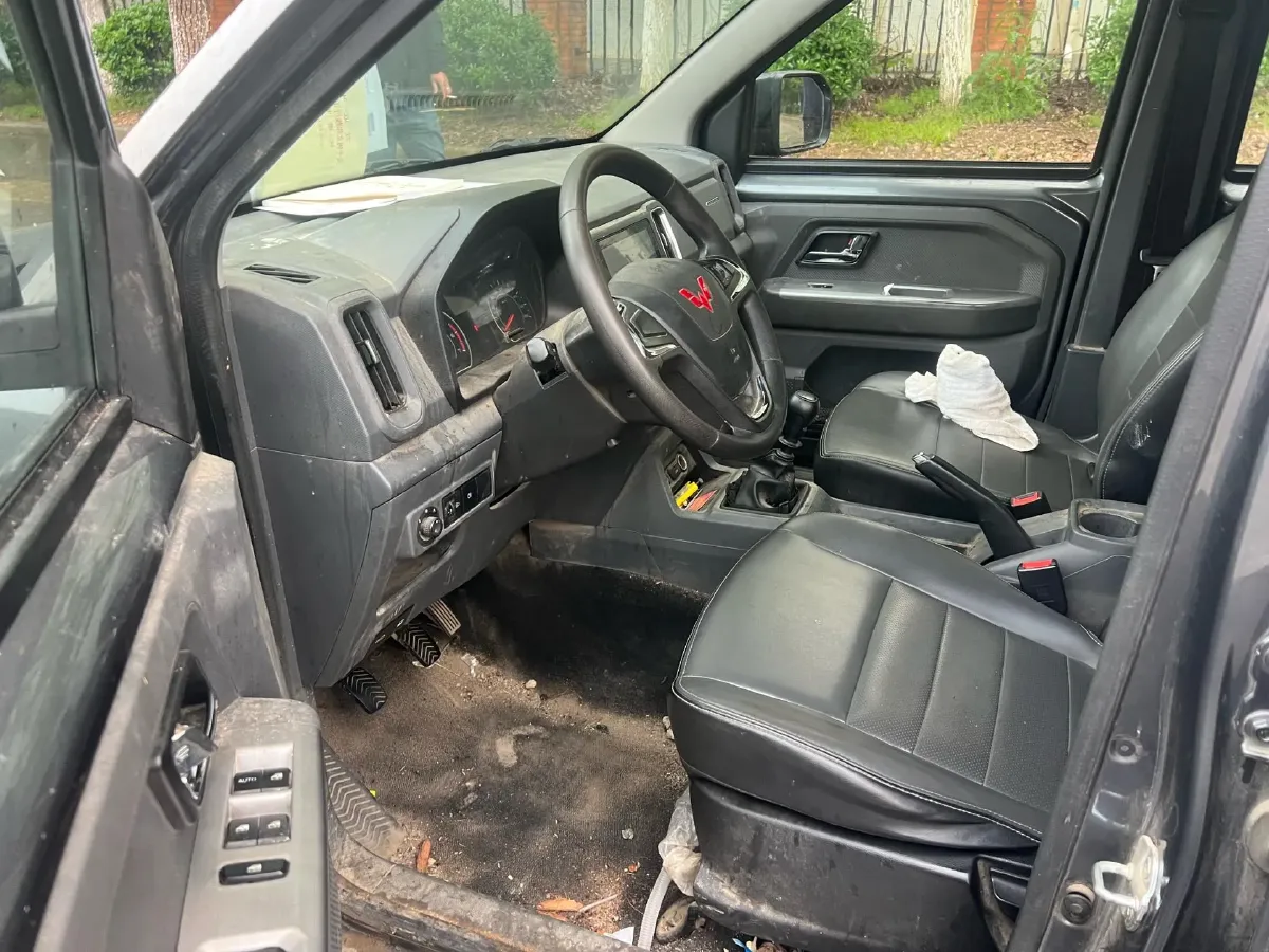 2021 WuLing ZhentTu 1.5L 99HP L4 5MT,autocango,china used car exporter,china ev exporter,chinese used car exporter,chinese used ev exporter