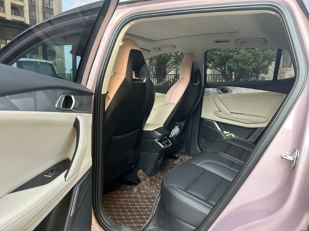 2023 LYNK&CO 03 1.5T 181HP L4 7DCT,autocango,china used car exporter,china ev exporter,chinese used car exporter,chinese used ev exporter