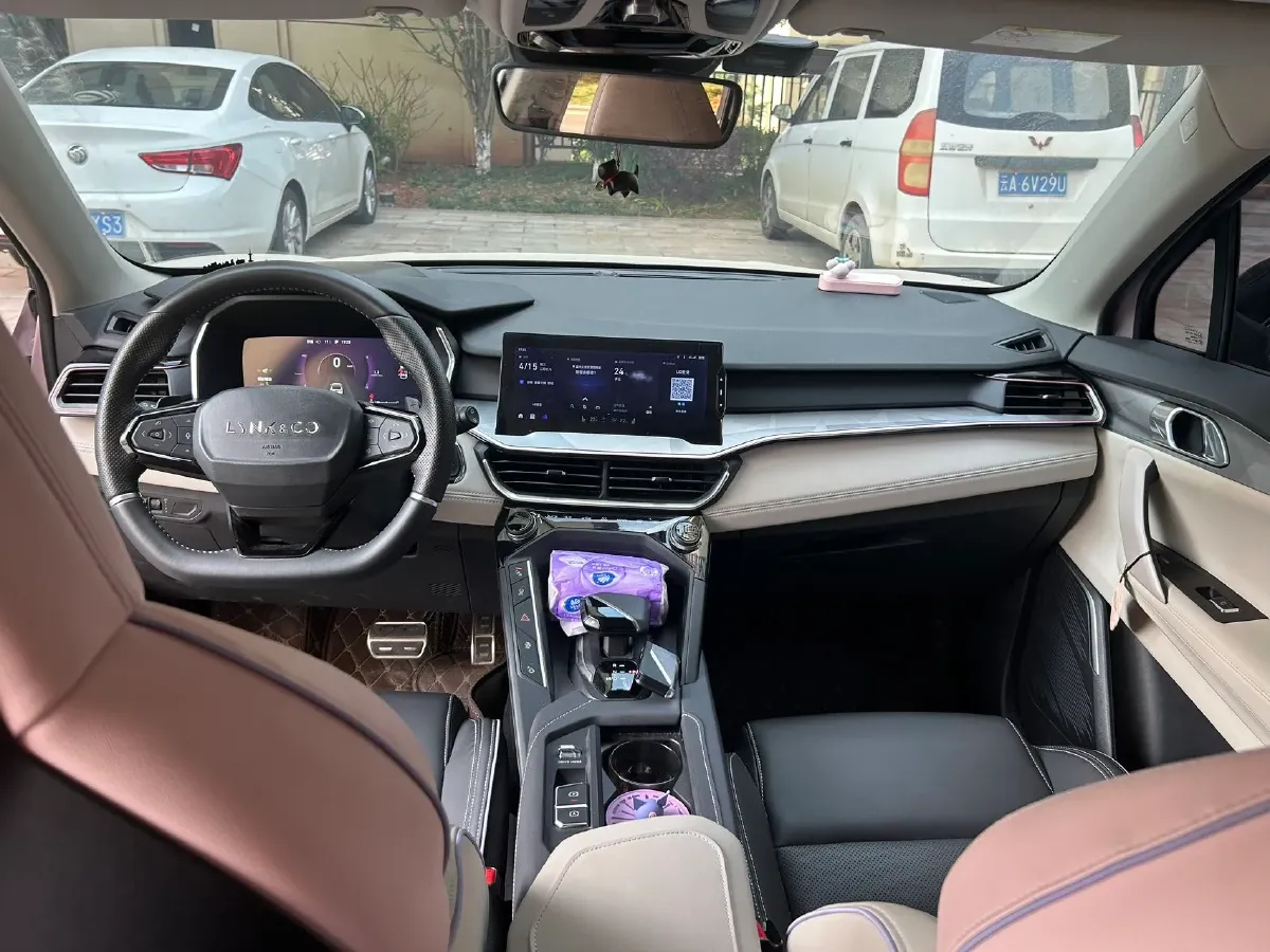 2023 LYNK&CO 03 1.5T 181HP L4 7DCT,autocango,china used car exporter,china ev exporter,chinese used car exporter,chinese used ev exporter