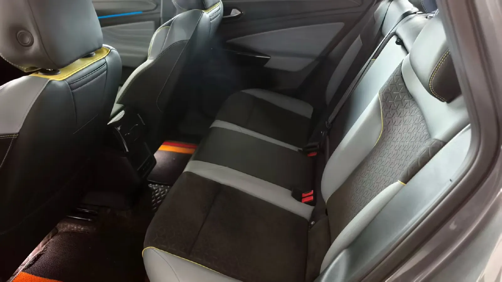 2022 Volkswagen ID.4 X BEV 83.4KWH,autocango,china used car exporter,china ev exporter,chinese used car exporter,chinese used ev exporter