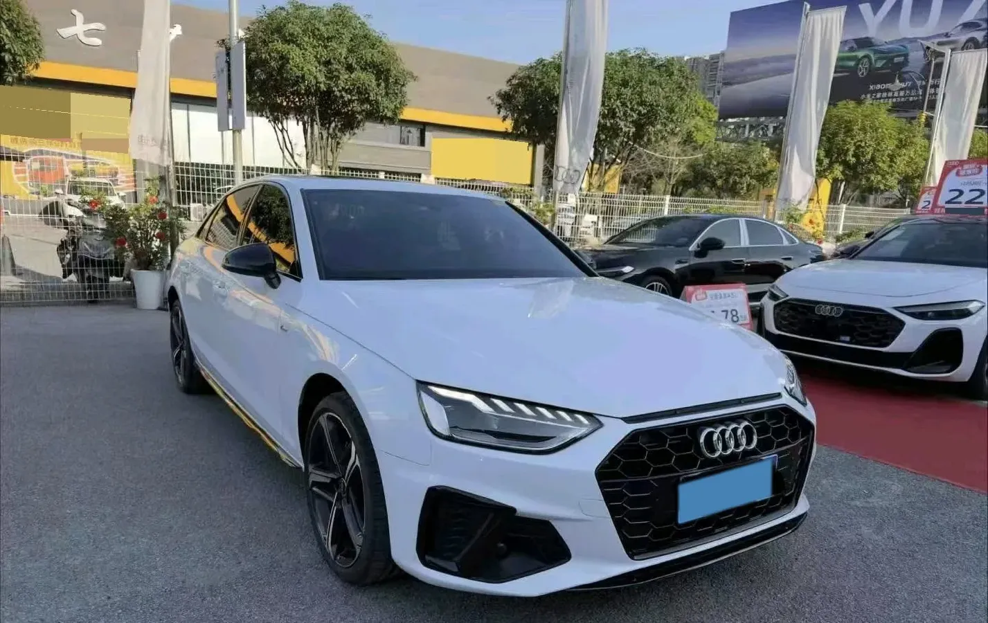 2025 Audi A4L 2.0T 190HP L4 7DCT,autocango,china used car exporter,china ev exporter,chinese used car exporter,chinese used ev exporter