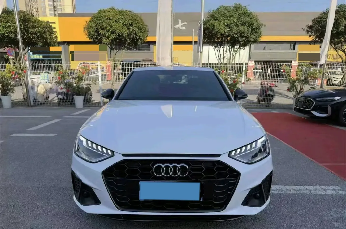 2025 Audi A4L 2.0T 190HP L4 7DCT,autocango,china used car exporter,china ev exporter,chinese used car exporter,chinese used ev exporter