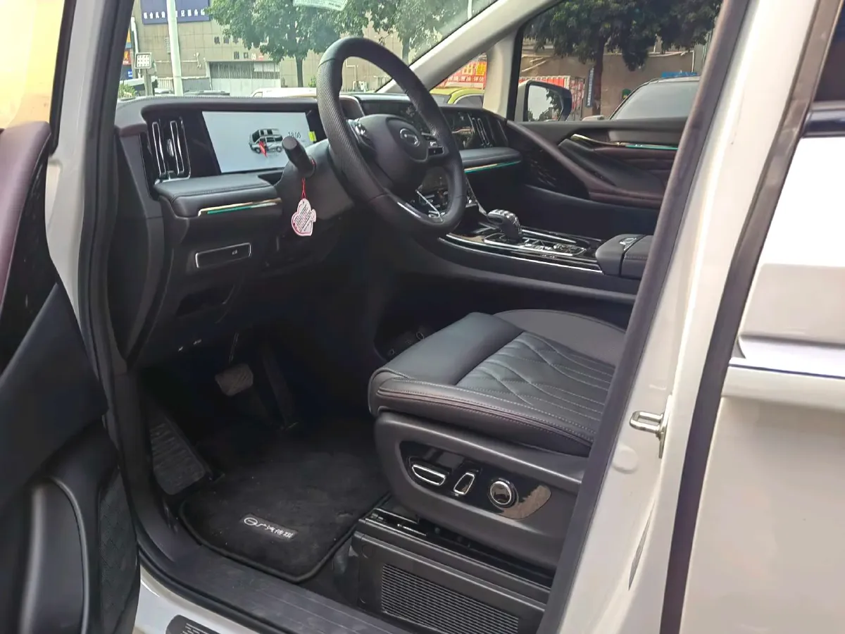 2024 GAC Trumpchi M8 2.0T 252HP L4 8AT,autocango,china used car exporter,china ev exporter,chinese used car exporter,chinese used ev exporter