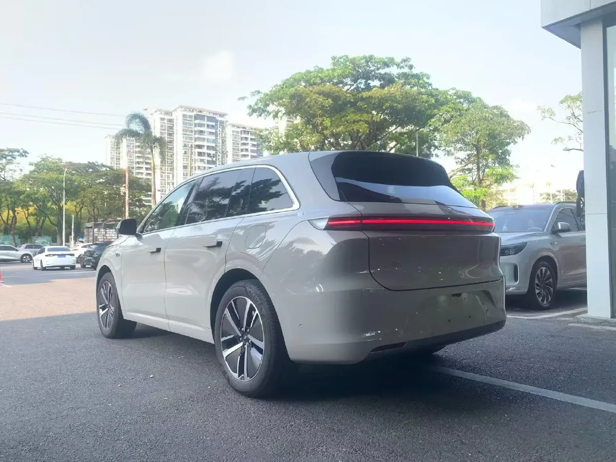 2024 Li L6 Range Extended 154HP L4 REEV 36.8KWH,autocango,china used car exporter,china ev exporter,chinese used car exporter,chinese used ev exporter