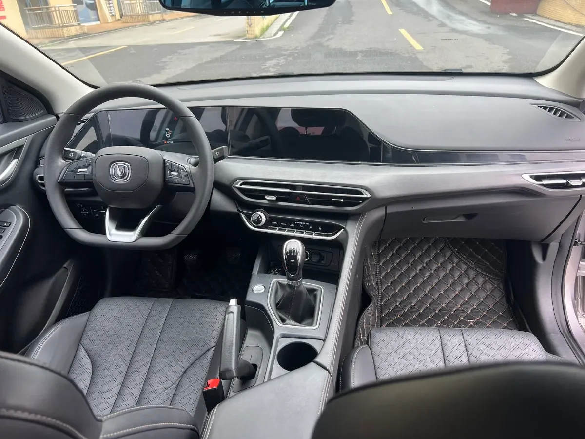 2020 ChangAn Eado 1.6L 128HP L4 5MT,autocango,china used car exporter,china ev exporter,chinese used car exporter,chinese used ev exporter