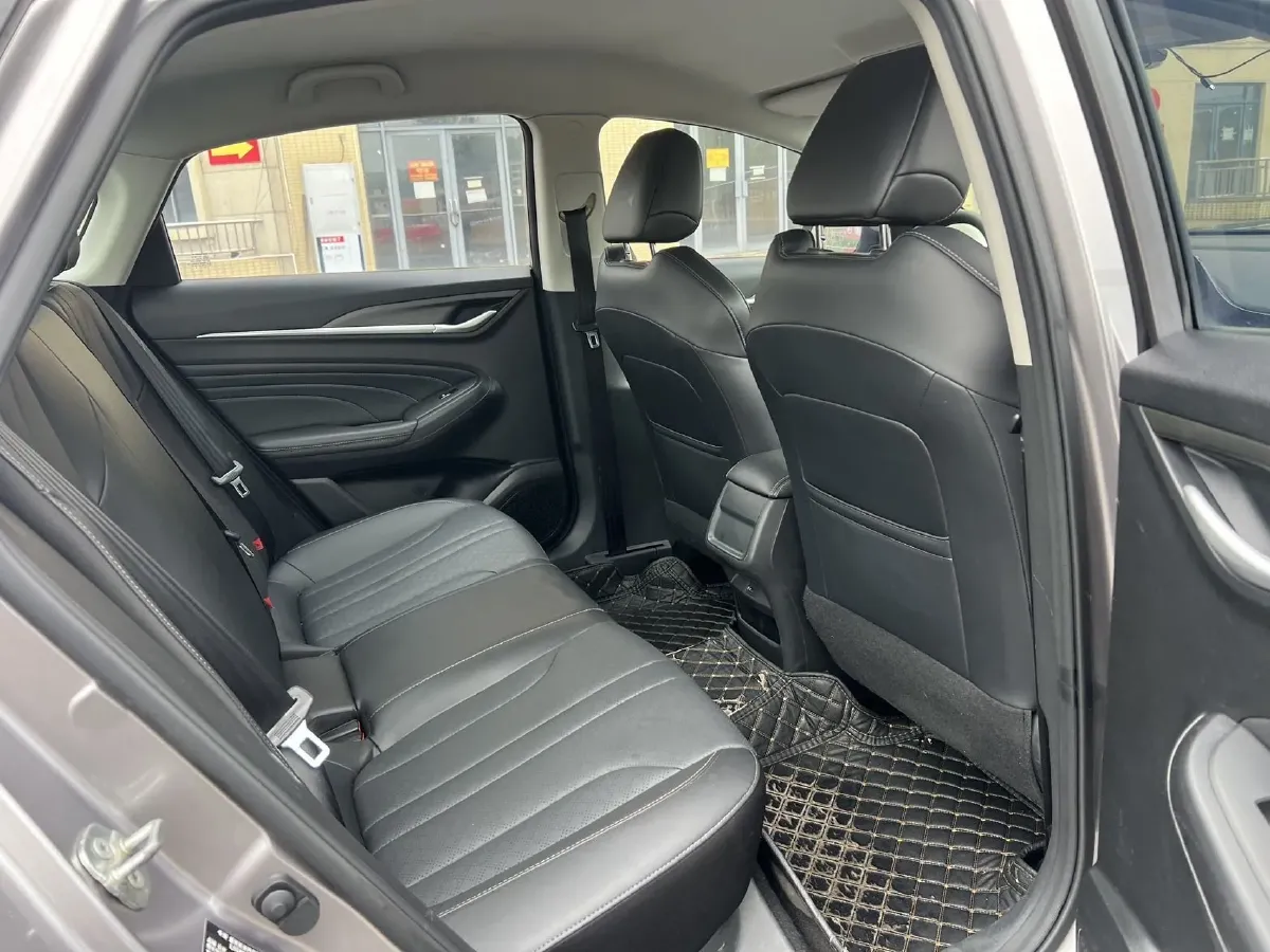 2020 ChangAn Eado 1.6L 128HP L4 5MT,autocango,china used car exporter,china ev exporter,chinese used car exporter,chinese used ev exporter