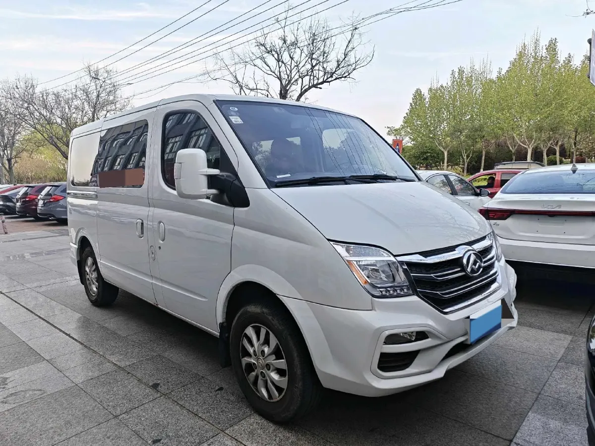 2019 MAXUS XinTu V80 2.0T 139HP L4 6MT,autocango,china used car exporter,china ev exporter,chinese used car exporter,chinese used ev exporter