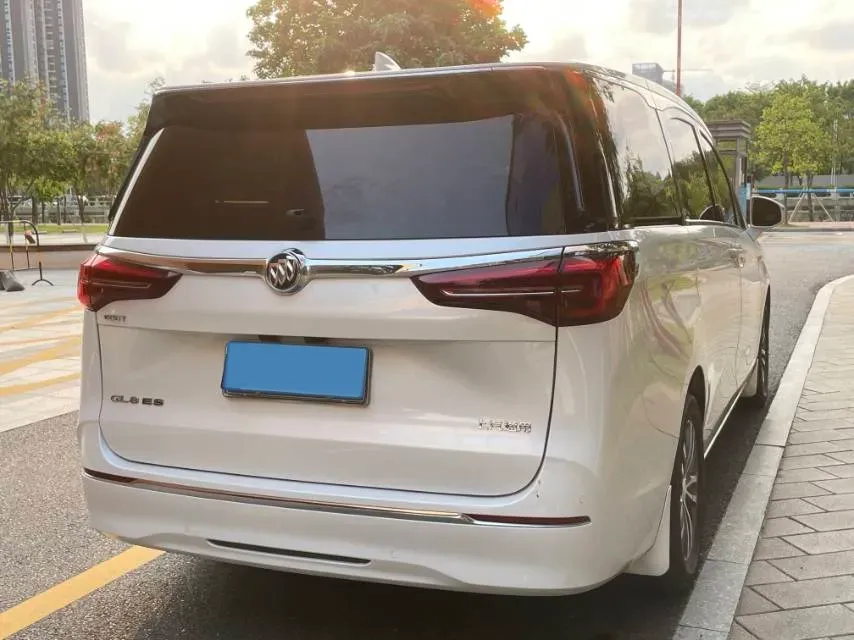 2022 Buick GL8 2.0T 237HP L4 9AT,autocango,china used car exporter,china ev exporter,chinese used car exporter,chinese used ev exporter