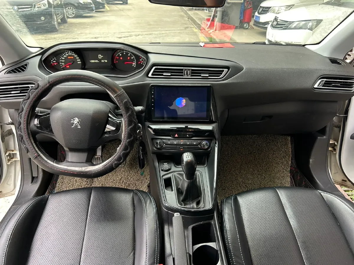 2018 Peugeot 308 1.6L 117HP L4 5MT,autocango,china used car exporter,china ev exporter,chinese used car exporter,chinese used ev exporter