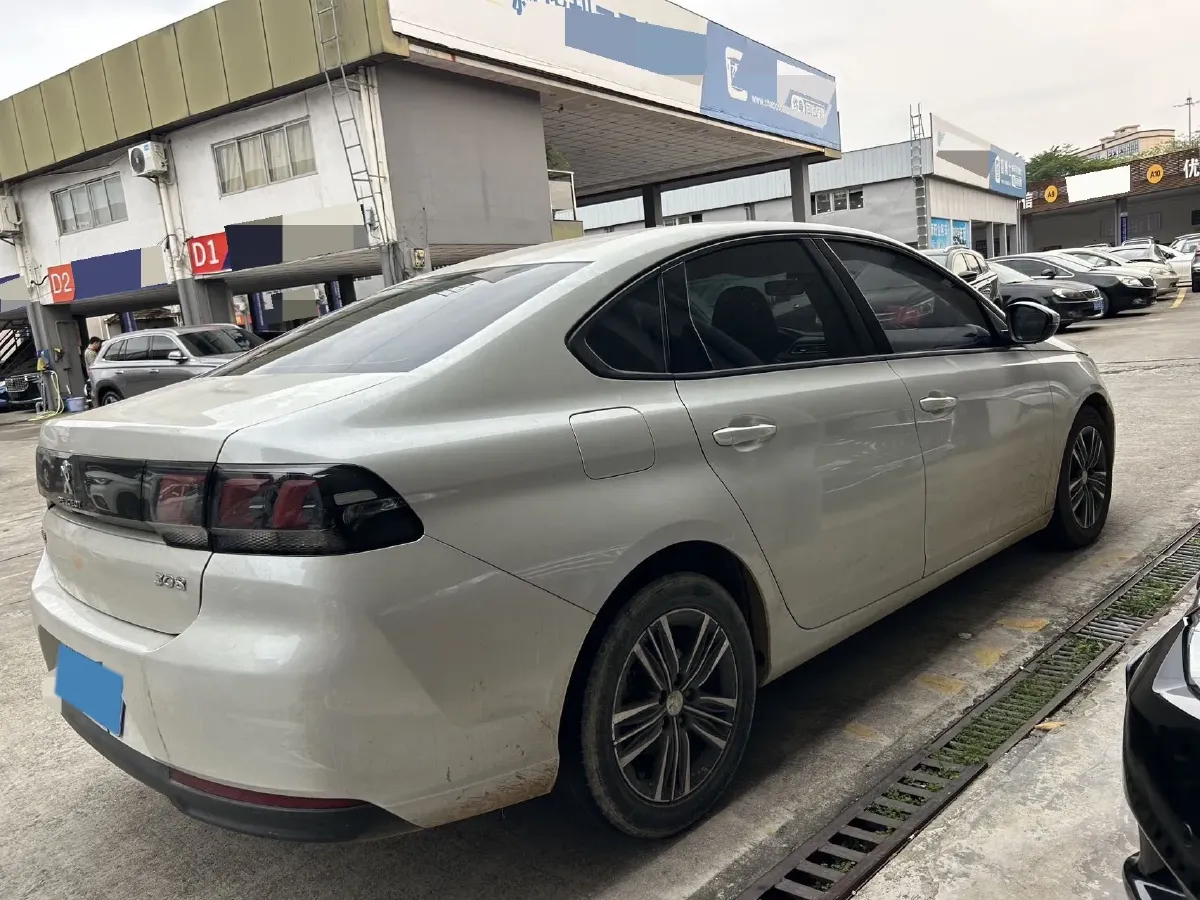 2018 Peugeot 308 1.6L 117HP L4 5MT,autocango,china used car exporter,china ev exporter,chinese used car exporter,chinese used ev exporter