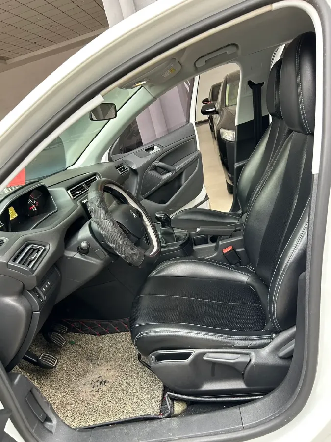 2018 Peugeot 308 1.6L 117HP L4 5MT,autocango,china used car exporter,china ev exporter,chinese used car exporter,chinese used ev exporter