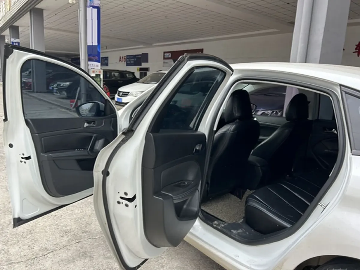 2018 Peugeot 308 1.6L 117HP L4 5MT,autocango,china used car exporter,china ev exporter,chinese used car exporter,chinese used ev exporter