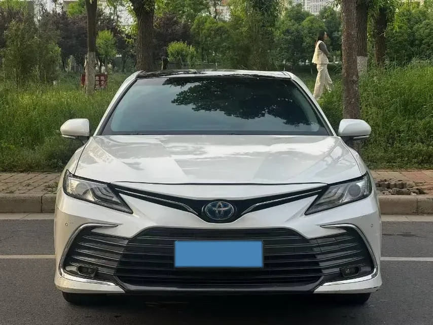 2023 Toyota Camry 2.5L 178HP L4 E-CVT Hybrid,autocango,china used car exporter,china ev exporter,chinese used car exporter,chinese used ev exporter