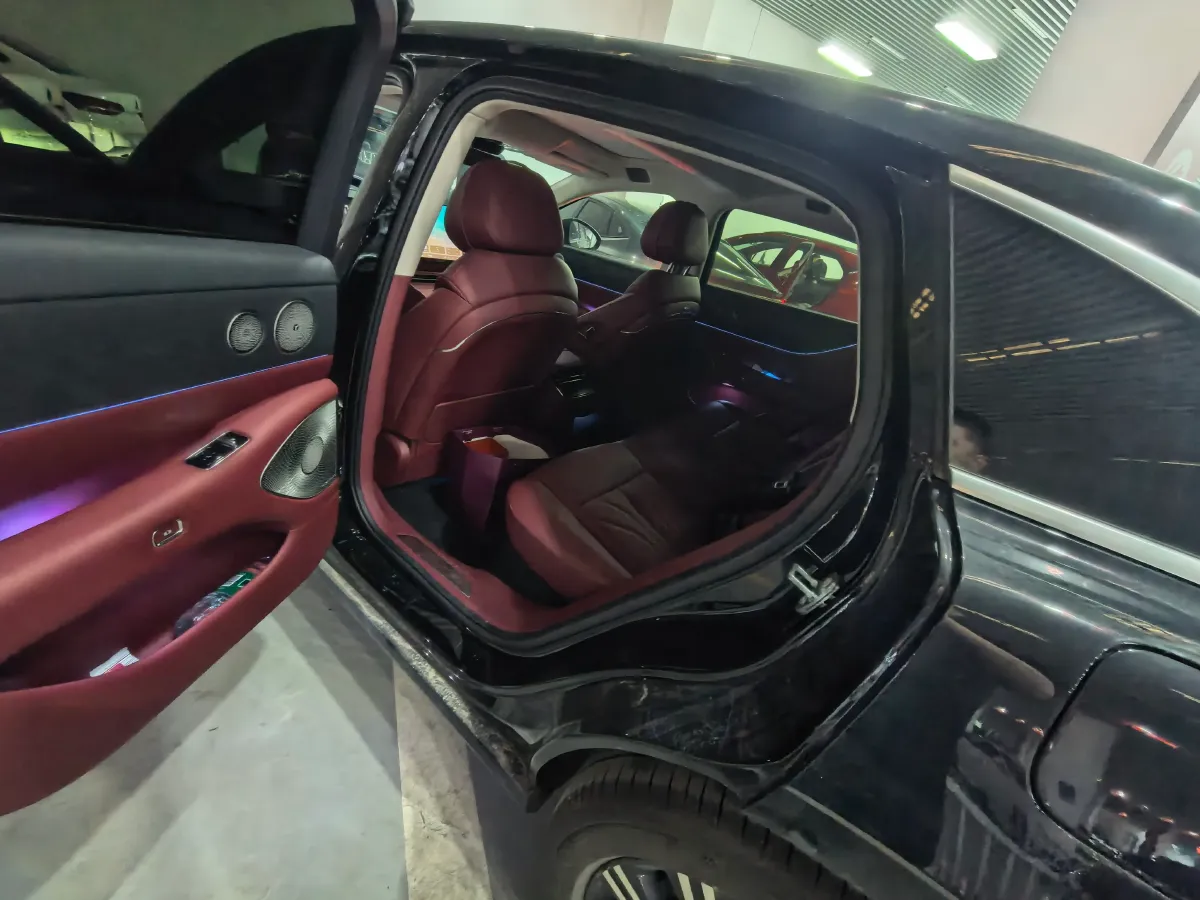 2026 Voyah ZhuiGuang L 1.5T 150HP L4 PHEV,autocango,china used car exporter,china ev exporter,chinese used car exporter,chinese used ev exporter