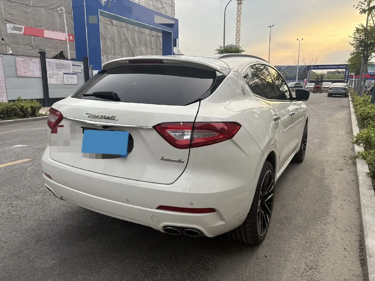 2019 Maserati Levante 3.0T 350HP V6 8AT,autocango,china used car exporter,china ev exporter,chinese used car exporter,chinese used ev exporter