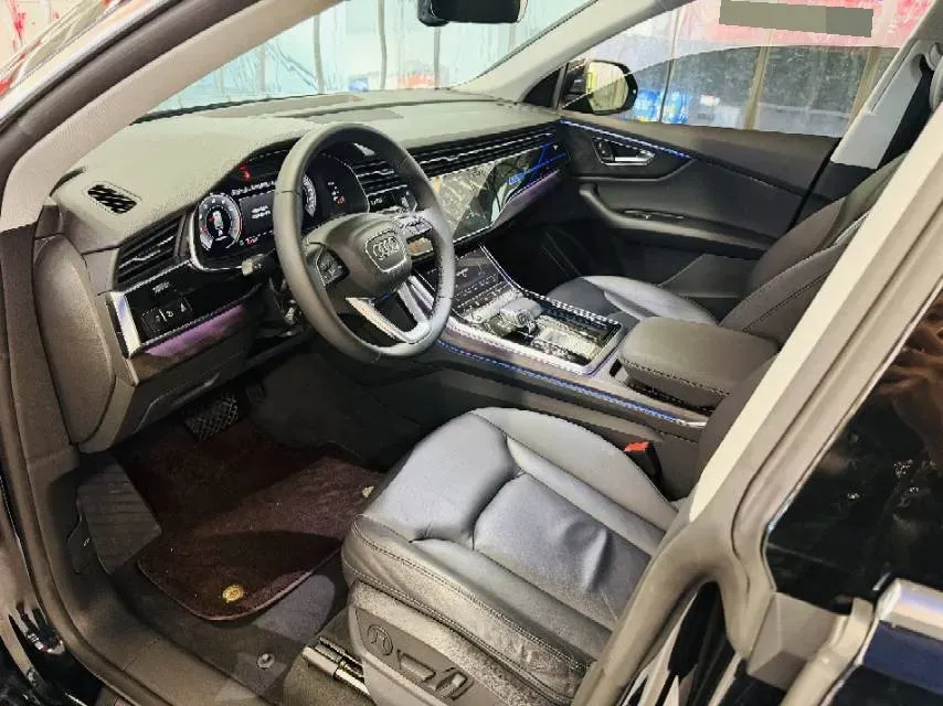 2021 Audi Q8 2.0T 245HP L4 8AT,autocango,china used car exporter,china ev exporter,chinese used car exporter,chinese used ev exporter