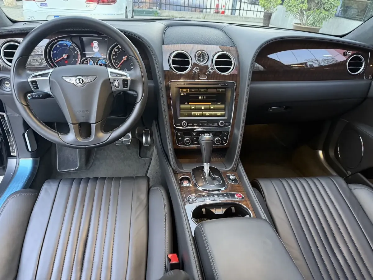 2016 Bentley Flying Spur 4.0T 507HP V8 8AT,autocango,china used car exporter,china ev exporter,chinese used car exporter,chinese used ev exporter