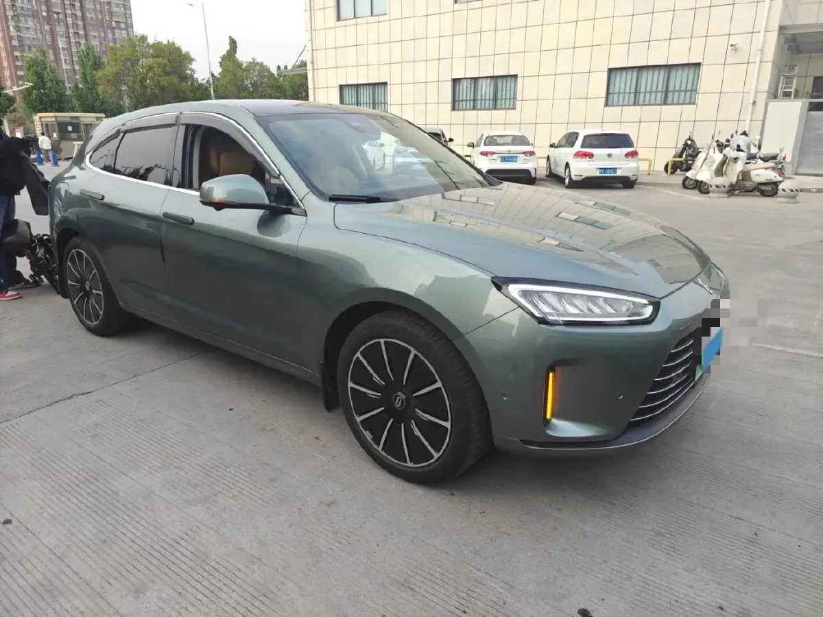 2022 Infiniti Q50L 2.0T 211HP L4 7AT,autocango,china used car exporter,china ev exporter,chinese used car exporter,chinese used ev exporter