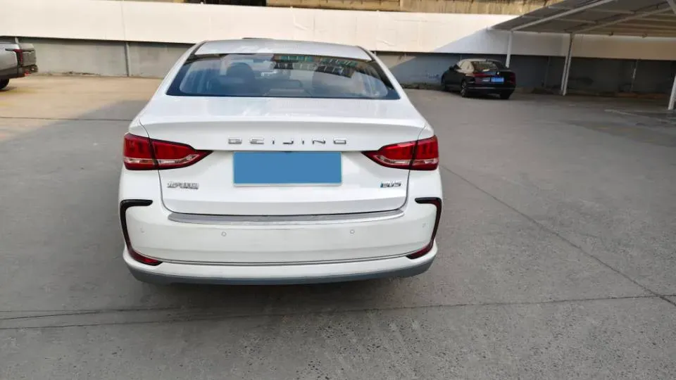 2022 Bestune B70 2.0T 224HP L4 6AT,autocango,china used car exporter,china ev exporter,chinese used car exporter,chinese used ev exporter