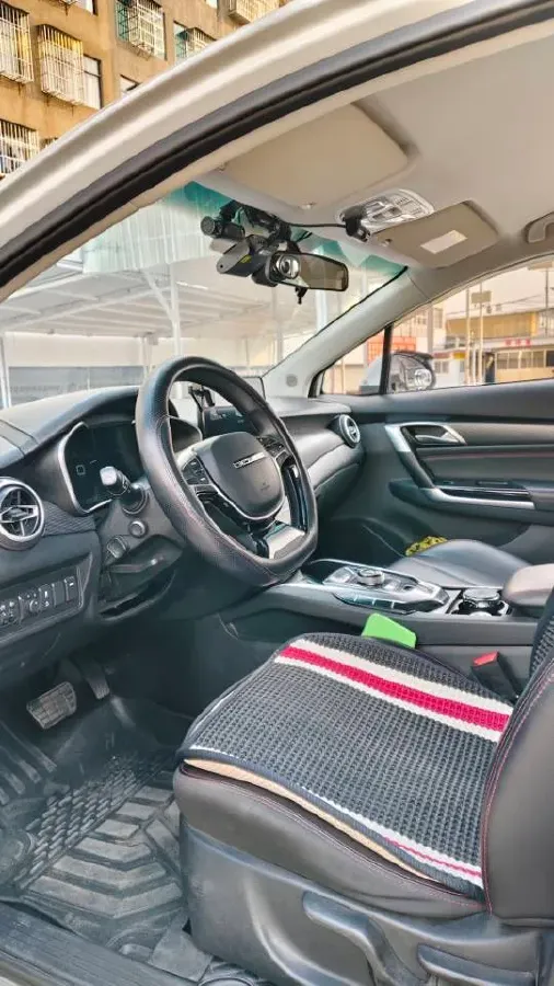 2022 Bestune B70 2.0T 224HP L4 6AT,autocango,china used car exporter,china ev exporter,chinese used car exporter,chinese used ev exporter