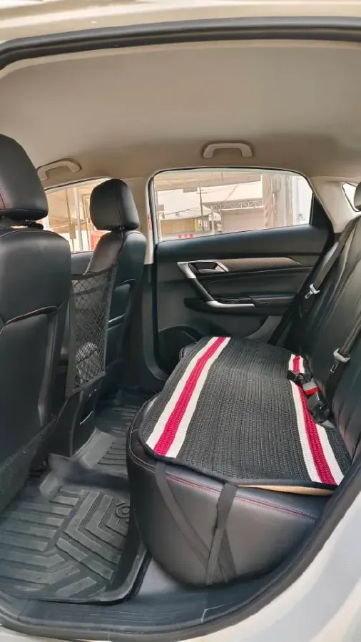 2022 Bestune B70 2.0T 224HP L4 6AT,autocango,china used car exporter,china ev exporter,chinese used car exporter,chinese used ev exporter