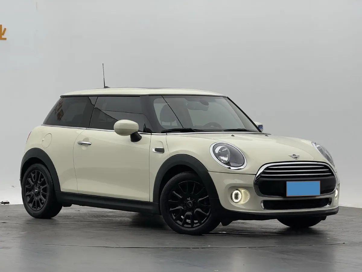 2021 MINI MINI 1.5T 102HP L3 7DCT,autocango,china used car exporter,china ev exporter,chinese used car exporter,chinese used ev exporter