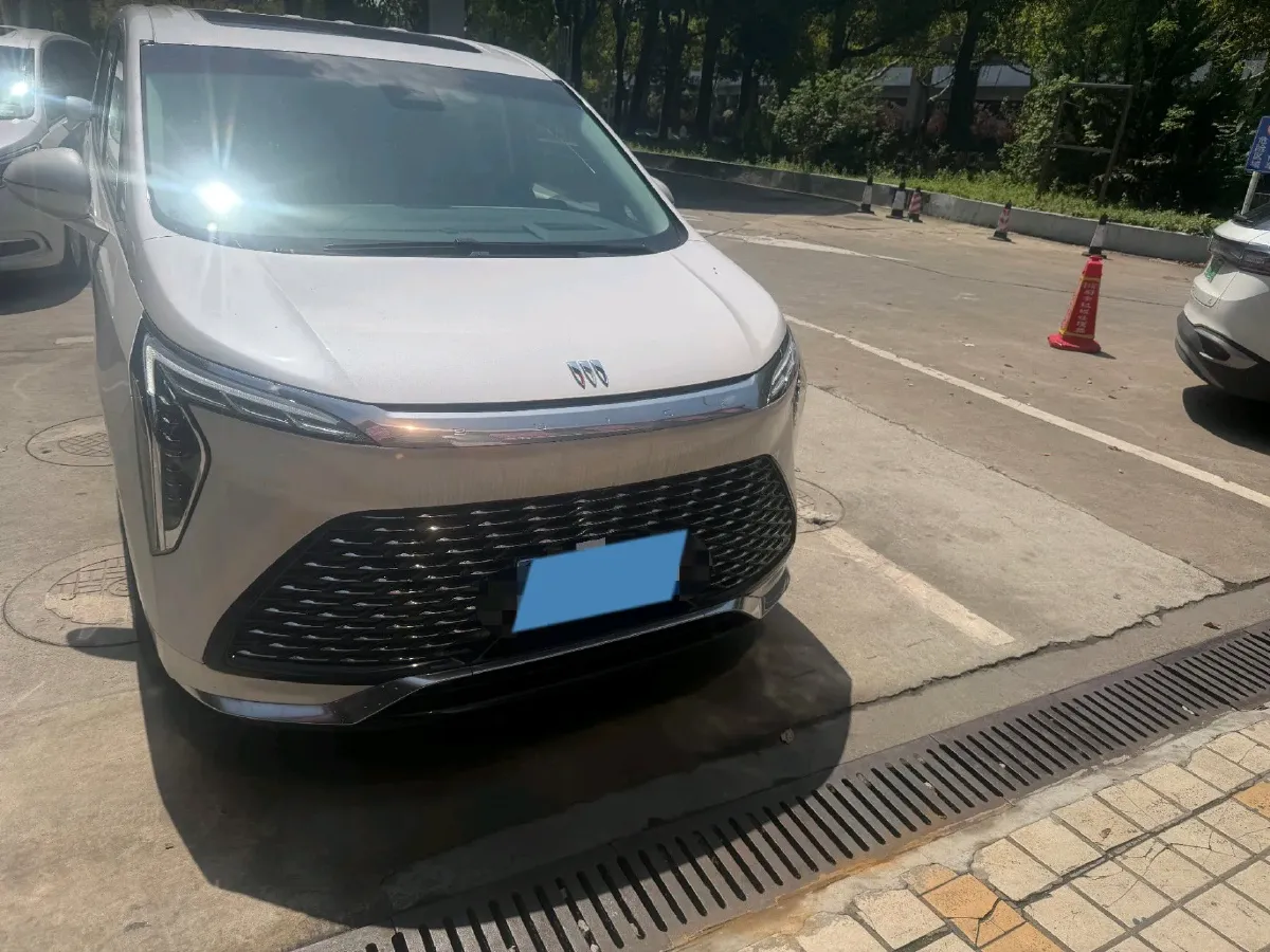 2025 Buick Century 2.0T 237HP L4 9AT,autocango,china used car exporter,china ev exporter,chinese used car exporter,chinese used ev exporter