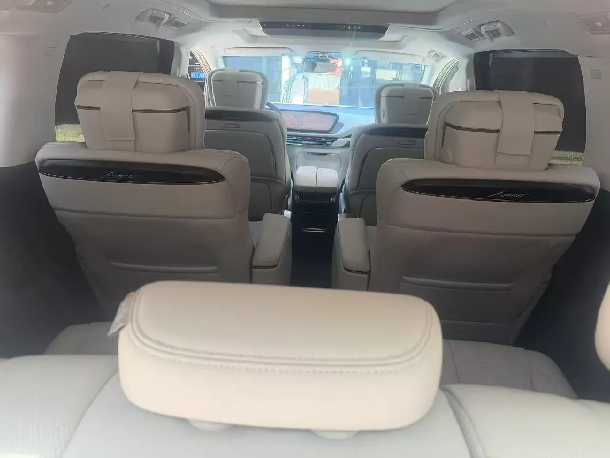 2025 Buick Century 2.0T 237HP L4 9AT,autocango,china used car exporter,china ev exporter,chinese used car exporter,chinese used ev exporter