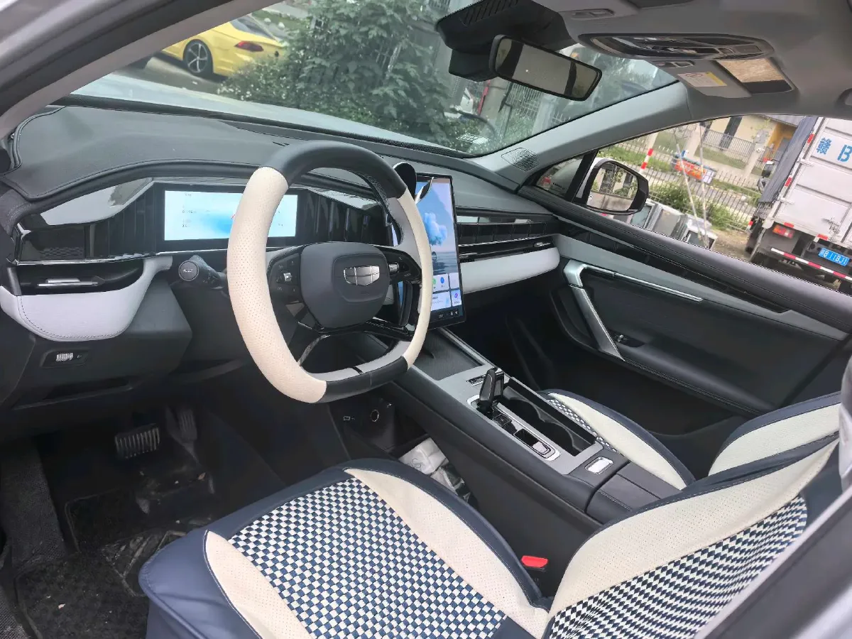 2023 Geely StarRay 1.5T 181HP L4 7DCT,autocango,china used car exporter,china ev exporter,chinese used car exporter,chinese used ev exporter