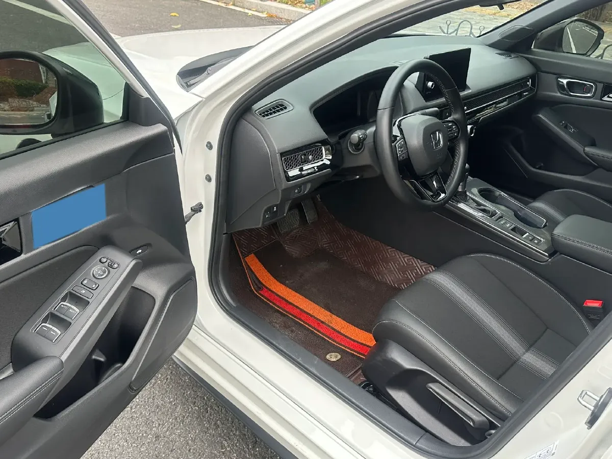 2025 Honda Civic 1.5T 182HP L4 CVT,autocango,china used car exporter,china ev exporter,chinese used car exporter,chinese used ev exporter