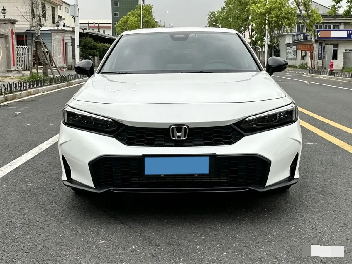 2025 Honda Civic 1.5T 182HP L4 CVT,autocango,china used car exporter,china ev exporter,chinese used car exporter,chinese used ev exporter