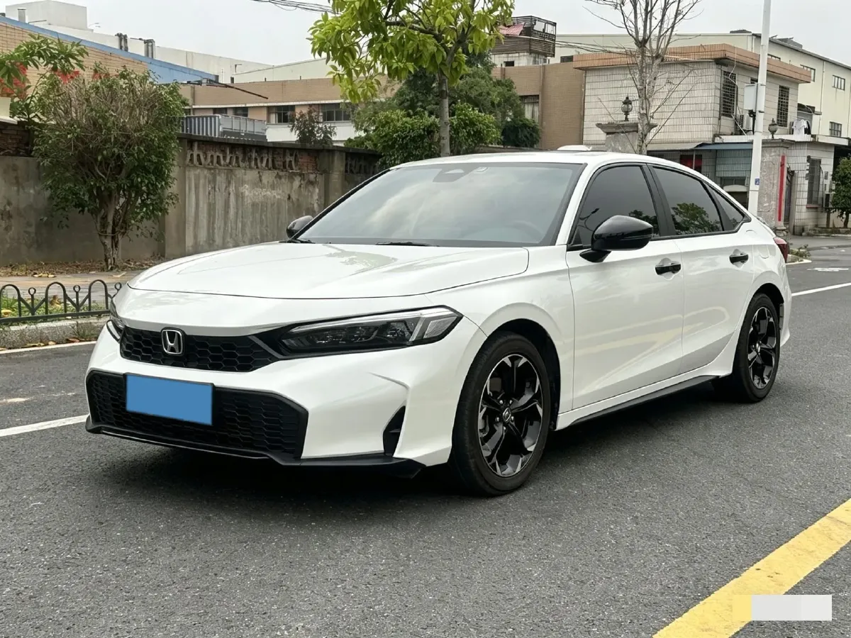2025 Honda Civic 1.5T 182HP L4 CVT,autocango,china used car exporter,china ev exporter,chinese used car exporter,chinese used ev exporter