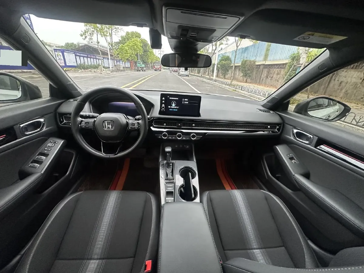 2025 Honda Civic 1.5T 182HP L4 CVT,autocango,china used car exporter,china ev exporter,chinese used car exporter,chinese used ev exporter