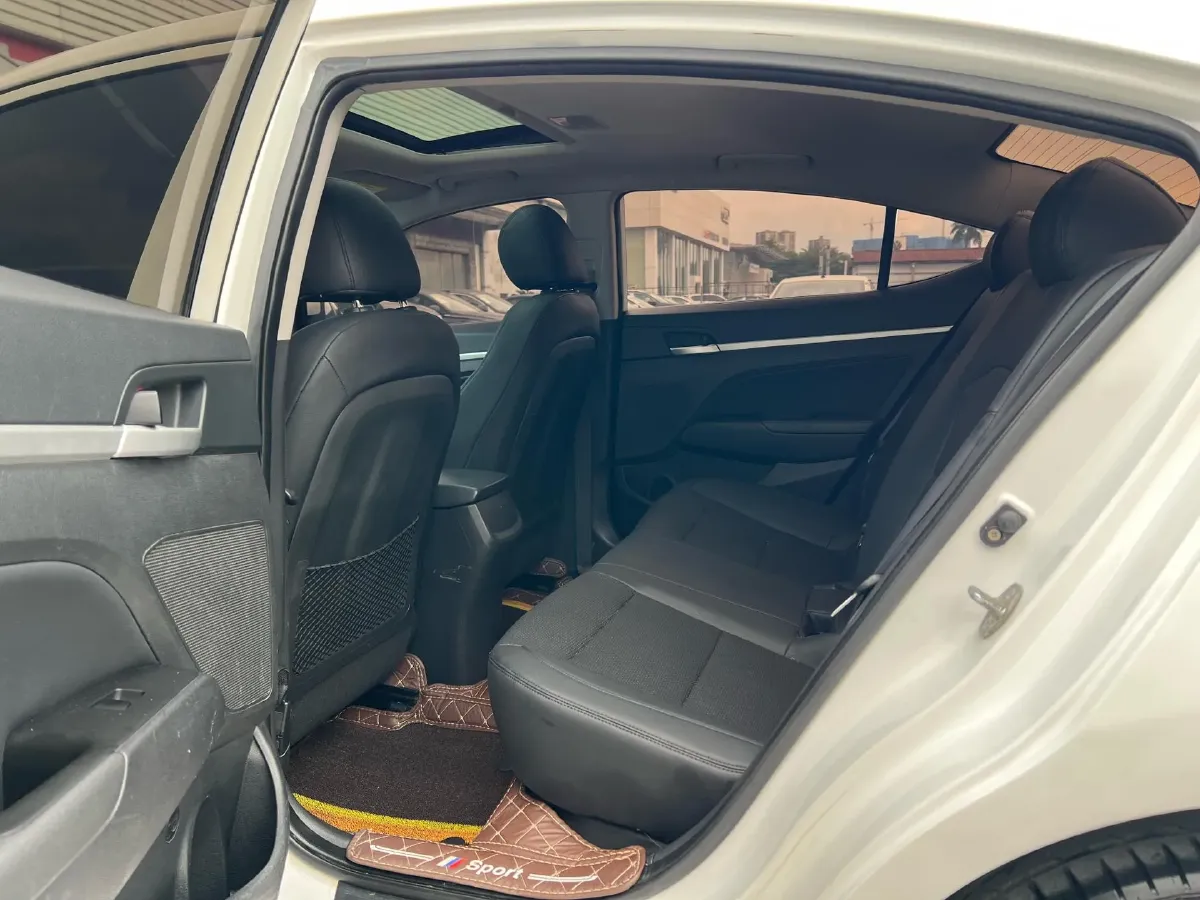 2016 Hyundai Elantra 1.6L 130HP L4 6AT,autocango,china used car exporter,china ev exporter,chinese used car exporter,chinese used ev exporter