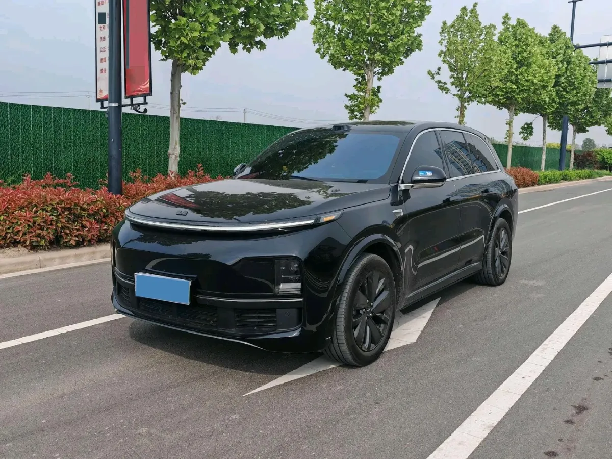 2025 Li L8 Range Extended 154HP REEV,autocango,china used car exporter,china ev exporter,chinese used car exporter,chinese used ev exporter