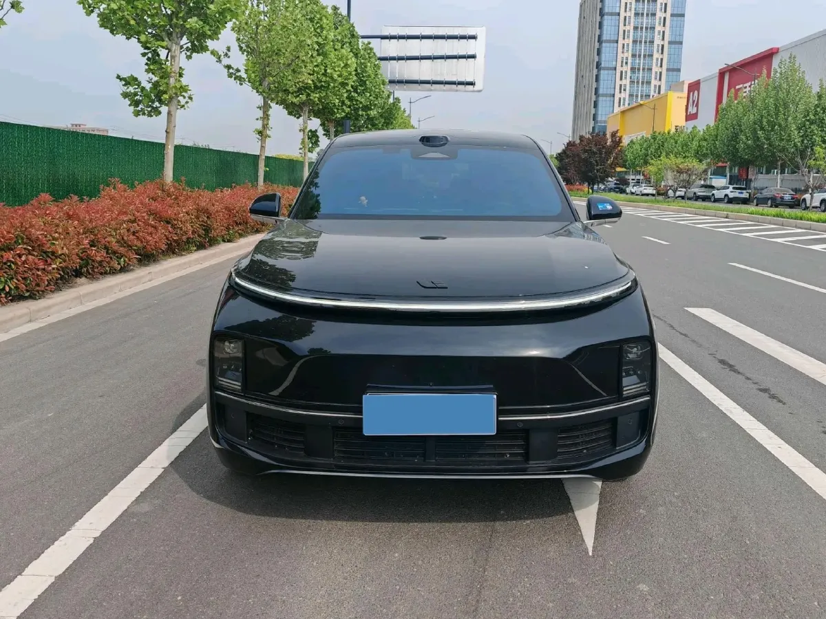 2025 Li L8 Range Extended 154HP REEV,autocango,china used car exporter,china ev exporter,chinese used car exporter,chinese used ev exporter