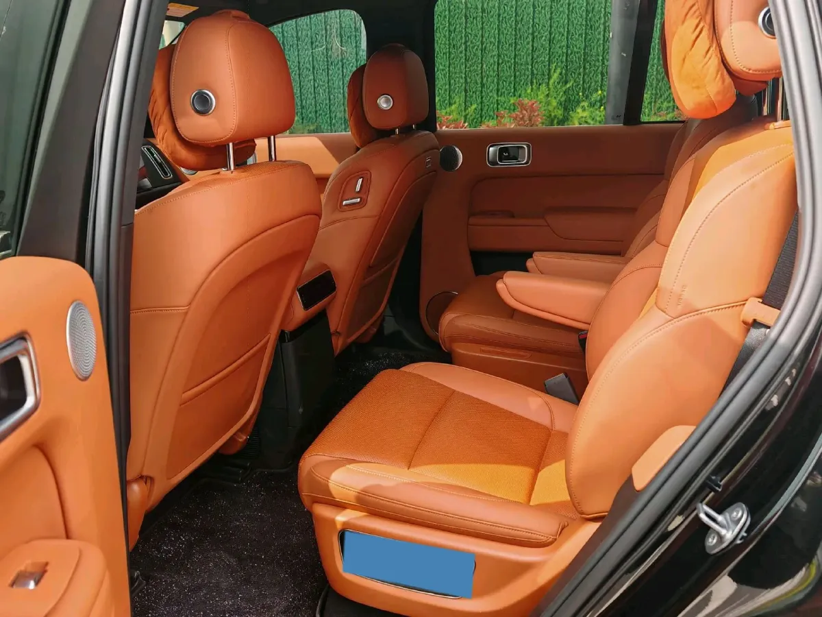 2025 Li L8 Range Extended 154HP REEV,autocango,china used car exporter,china ev exporter,chinese used car exporter,chinese used ev exporter