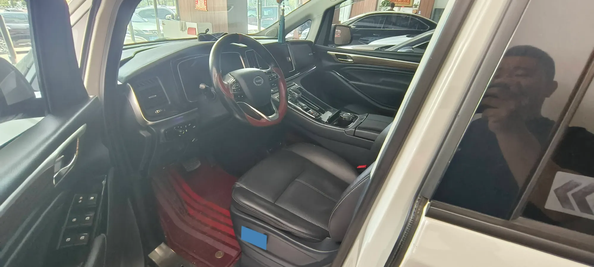 2021 GAC Trumpchi M8 2.0T 252HP L4 8AT,autocango,china used car exporter,china ev exporter,chinese used car exporter,chinese used ev exporter