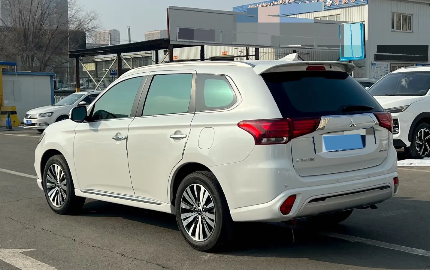 2021 Mitsubishi Outlander 2.4L 192HP L4 CVT,autocango,china used car exporter,china ev exporter,chinese used car exporter,chinese used ev exporter