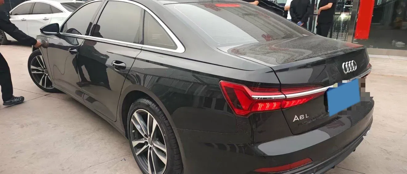 2020 Audi A6L 2.0T 190HP L4 7DCT,autocango,china used car exporter,china ev exporter,chinese used car exporter,chinese used ev exporter