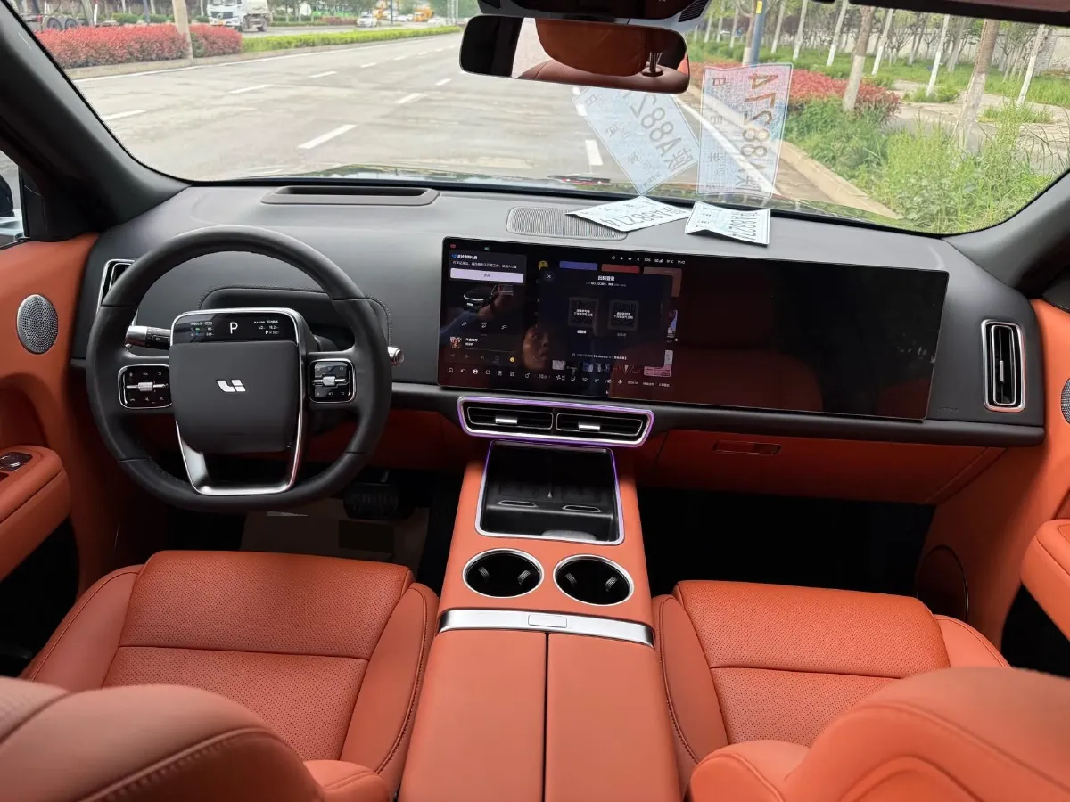 2024 Volvo S60 2.0T 197HP L4 7DCT,autocango,china used car exporter,china ev exporter,chinese used car exporter,chinese used ev exporter