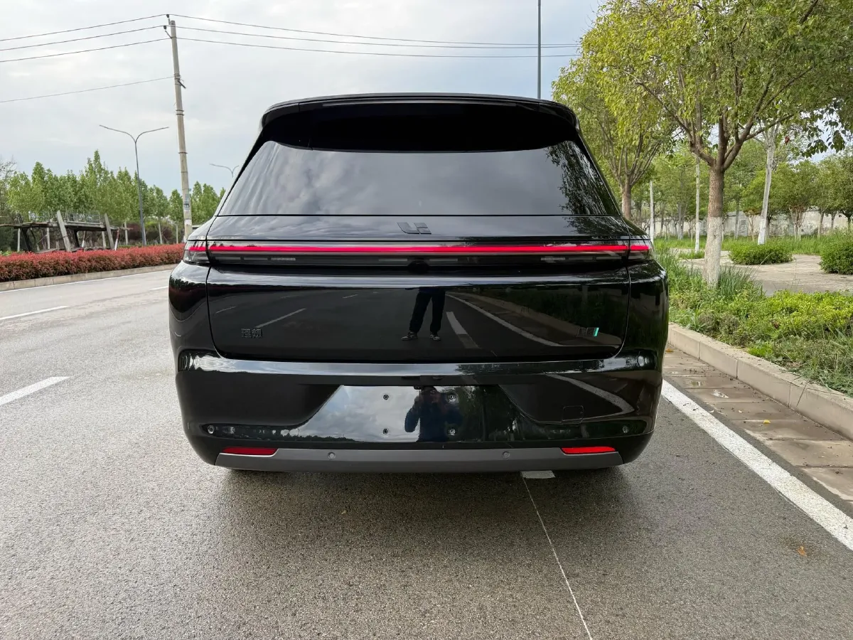 2024 Volvo S60 2.0T 197HP L4 7DCT,autocango,china used car exporter,china ev exporter,chinese used car exporter,chinese used ev exporter