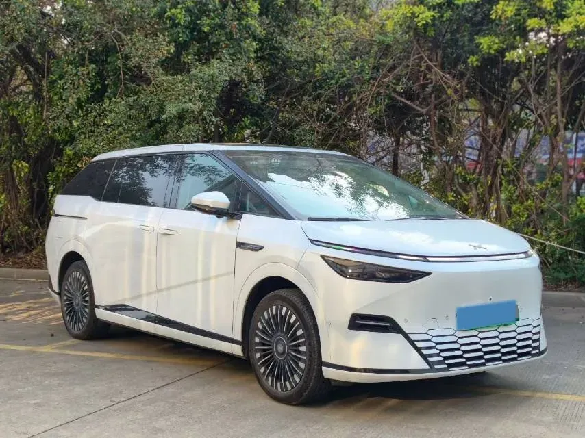 2025 Xpeng X9 BEV,autocango,china used car exporter,china ev exporter,chinese used car exporter,chinese used ev exporter