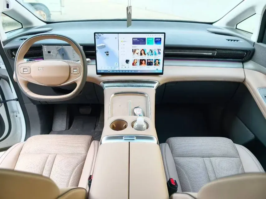 2025 Xpeng X9 BEV,autocango,china used car exporter,china ev exporter,chinese used car exporter,chinese used ev exporter