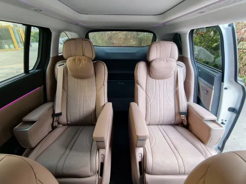 2025 Xpeng X9 BEV,autocango,china used car exporter,china ev exporter,chinese used car exporter,chinese used ev exporter