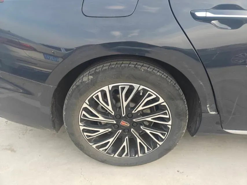 2024 HongQi H5 2.0T 224HP L4 8AT,autocango,china used car exporter,china ev exporter,chinese used car exporter,chinese used ev exporter